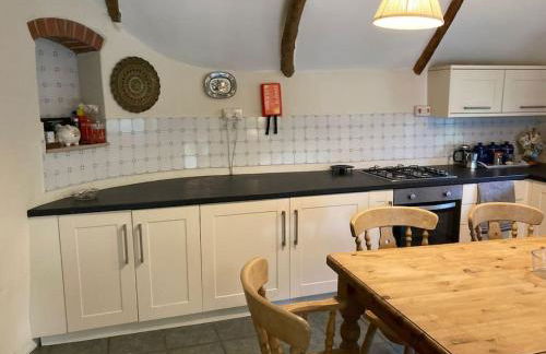 Stable Cottage - Sleeps 6, near Lulworth Cove - Photo 10