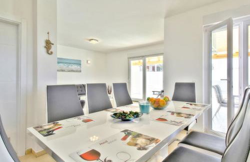 Exklusive 4-Sterne-Villa Mare - WLAN - Pool - Grill - Foto 6