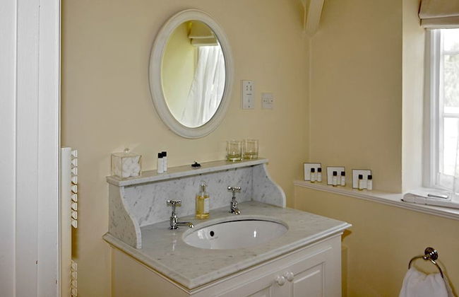 Goodwood Cottage - Photo 10