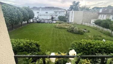 WonderSuite appartement - centre ville avec parking couvert -15mn de Paris et 10 mn de Stade de France, wifi, Netflix - Foto 4, Garden, Garden view