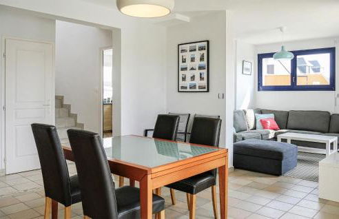 Gorgeous Home In Saint-Germain-Sur-Ay - Foto 17