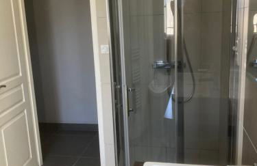 Villa récente avec piscine privée - Foto 14