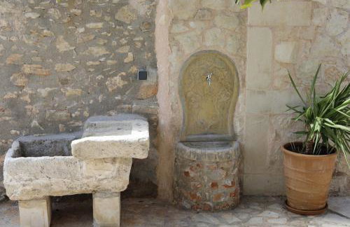 Tholos by Praxithea Stone House & Pool - Foto 28