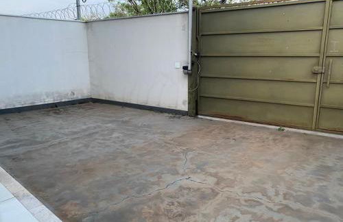 Apartamento terreo com quintal individual - Foto 11