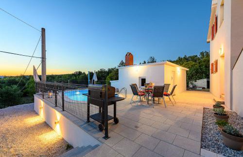 Holiday House Azur with a private pool - Foto 54