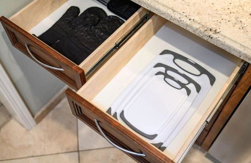 Airy Large Backyard Oasis Perfect Family Getaway - Foto 47