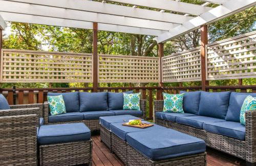 Full Sand Volleyball Court Walk to Pond - Foto 25