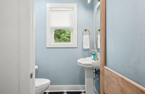 4BR for 10, Near Ark, High-Tech Kitchen, Parking! - Foto 14