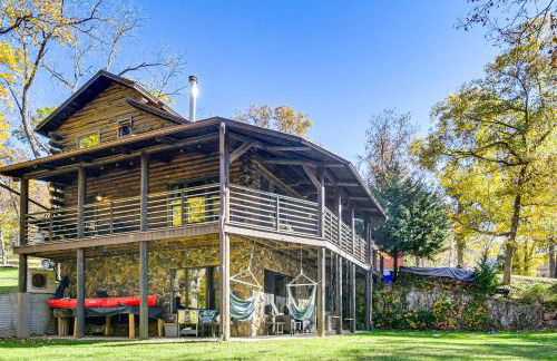 Private Beach! Lakefront Cabin in Panora - Photo 2