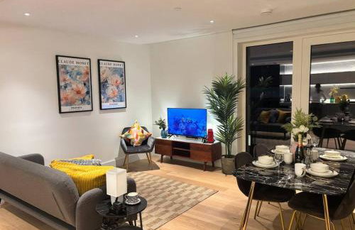 Luxury 2BR- Sleeps 5- Westfield Apartment- 3 min to station- Perfect for Families Shopping - Foto 14