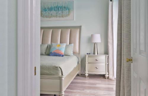 Single-Level Home w Heated Pool & 9MI to Disney - Photo 8