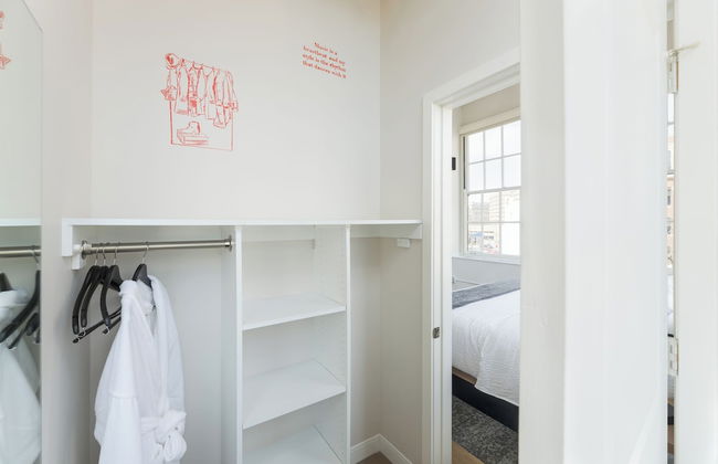 Unique Historic Experience Conveniently Located in the Heart of Cincinnati - Foto 10