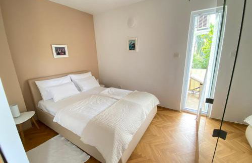 Apartments Flora 2 - Photo 10