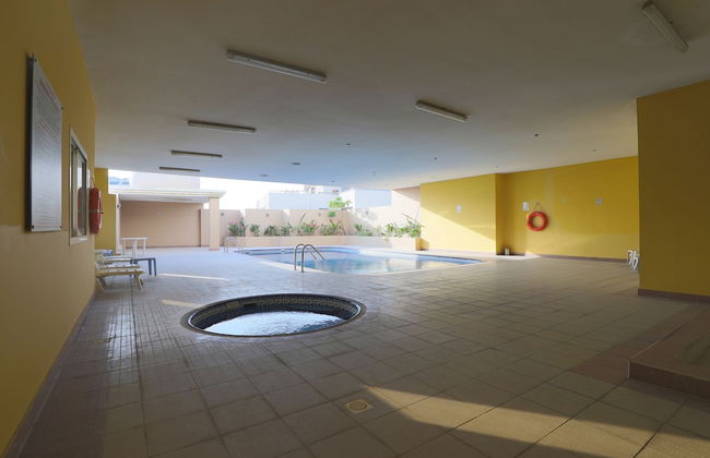 OYO 264 Home Cordoba Palace 607 Studio - Photo 17