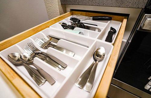 Modern Microsoft Redmond Campus Condo with Balcony - Foto 14