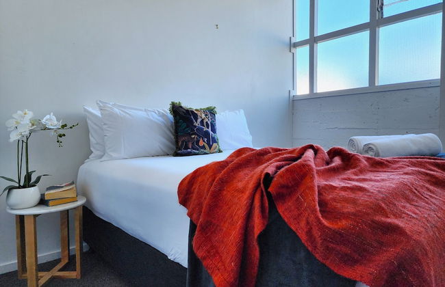 U Suites on Webb - Photo 18