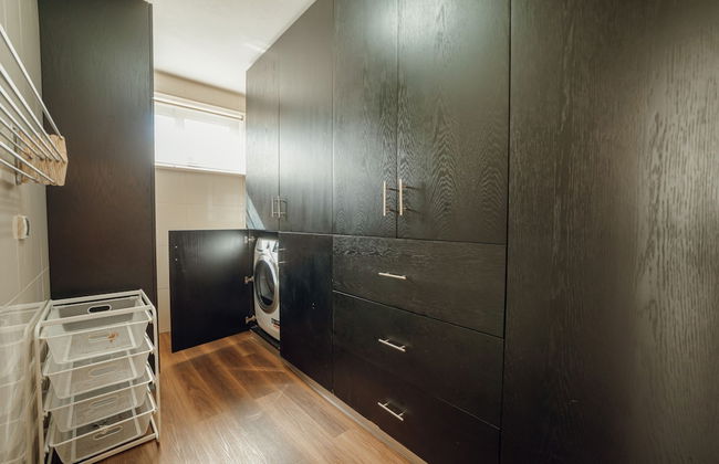 Pool Cinema Villa by Vacationy - Foto 56