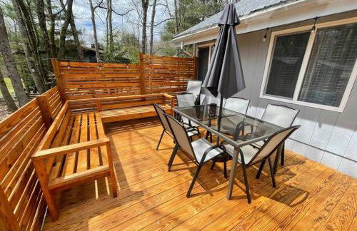 Modern Home near Lake w HotTub, Game Room, Fireplace - Foto 39