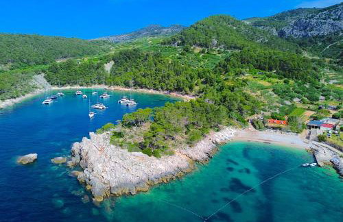 ISLAND HVAR LUXE Holiday Villa Maslina with Beach - Photo 4