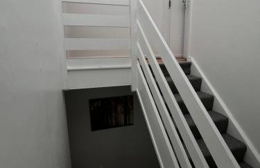 Luxury 4 Bed 3 bath 6 mins from City Renter - Photo 17