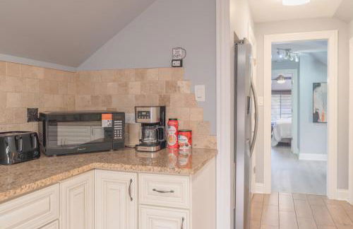 Relaxing Retreat in the Heart of Lombard With Laundry - Foto 21