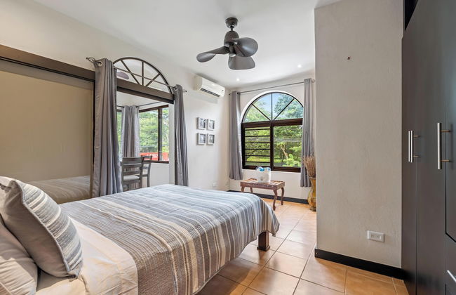 Relaxing 2 BR Beach & Pool Condo Unit2 - Foto 5