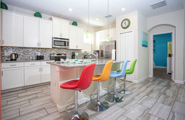 Luxury 5Bd w Jacuzzi Pool Near Disney 5528 - Foto 16