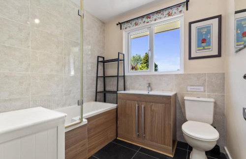 Urshalim - a beautifully positioned bungalow with open plan living - Foto 17