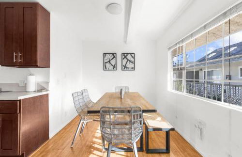 Modern Furnished 2 Bedroom in West LA - Foto 17