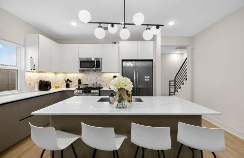 Luxury Home: Mins to NRG, Hobby Airport & Midtown - Foto 55