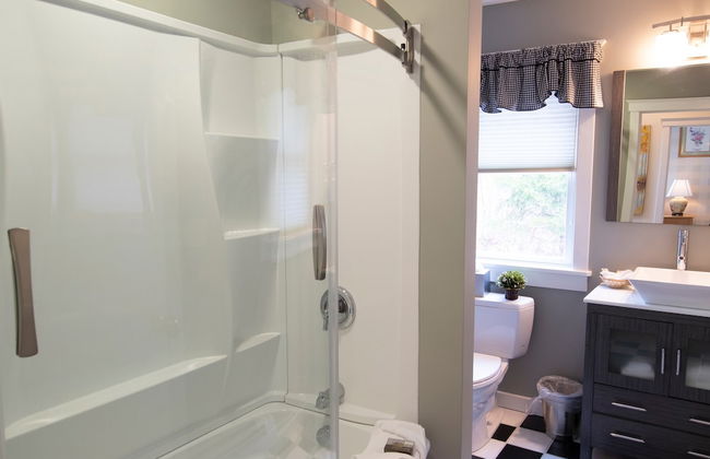 Luxury 6br Solitude Ge- Indoor Bball Court, Private Tub 6 Bedroom Home by RedAwning - Foto 5