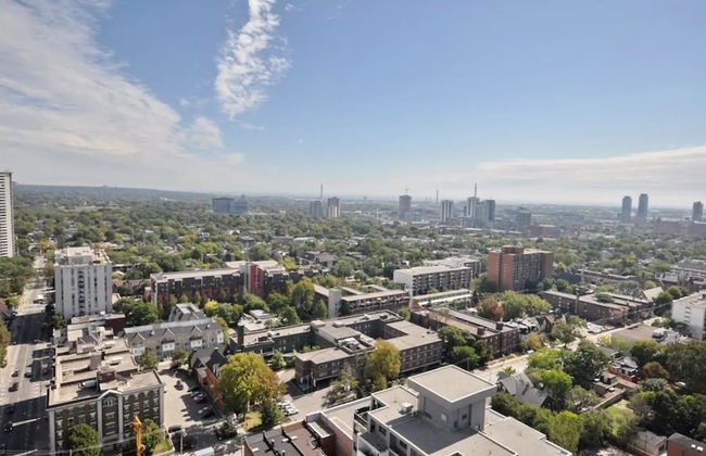 Condos with Parking & Gorgeous View - Foto 40
