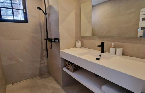 L'abri Côtier on St Cyprien beach - Photo 21