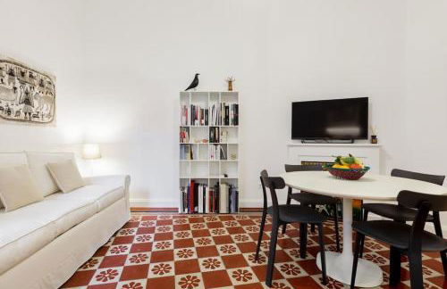 New Design Apartment - Photo 6