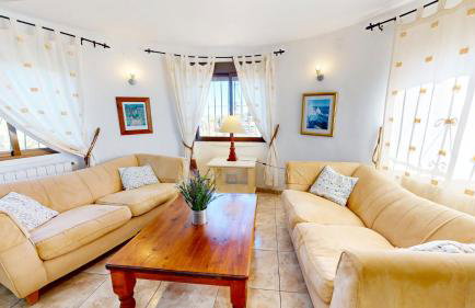 Villa León en Denia, vacaciones con barbacoa en terraza, piscina privada y vistas al Mediterráneo by Family Homes - Foto 38