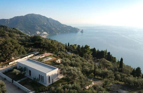 Paloubi Estate - Photo 2