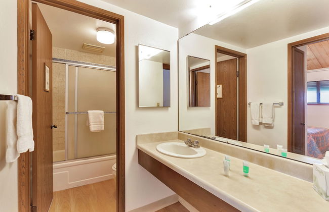 Castle at Moloka'i Shores - Photo 19