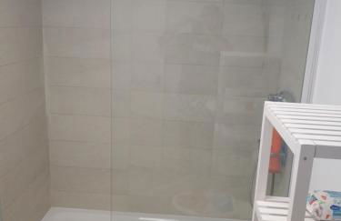 Bonito apartamento con piscina cerca de la playa. - Foto 40