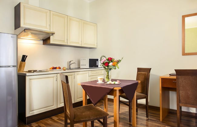 Greguar Hotel & Apartments - Photo 71