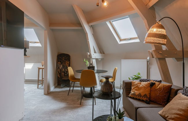 Chic Rooftop Apartment in Antwerp s Shopping hub - Foto 1