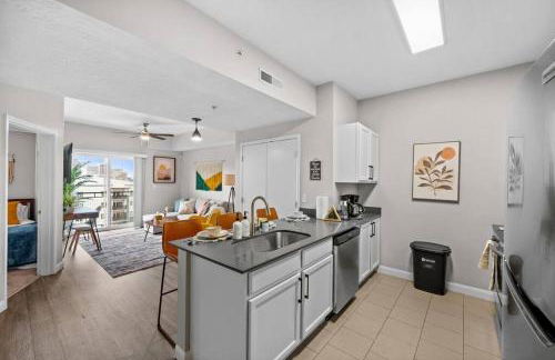 Heart of SLC Stocked w Everything you need - Foto 2