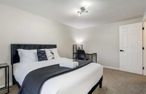 Modern 6BR Home in Briargate - Foto 30