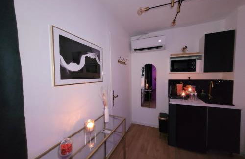 Nuit d'évasion love room avec baignoire balnéothérapie - Foto 19