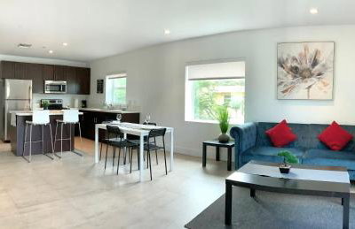 Spacious entire Apartment with Free Parking - Foto 42