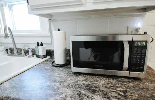 Central Location. Fenced Yard W Washer and Dryer - Foto 20