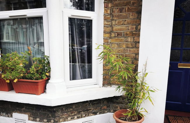 1 Bed Victorian Flat Sleeps 4 - Garden & Patio - Foto 28