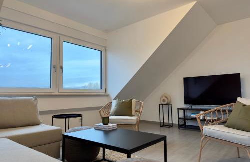 KUELhome - Moderne Wohnung mit Küche & Parkplatz Ausblick auf den bayerischen Wald - Foto 19