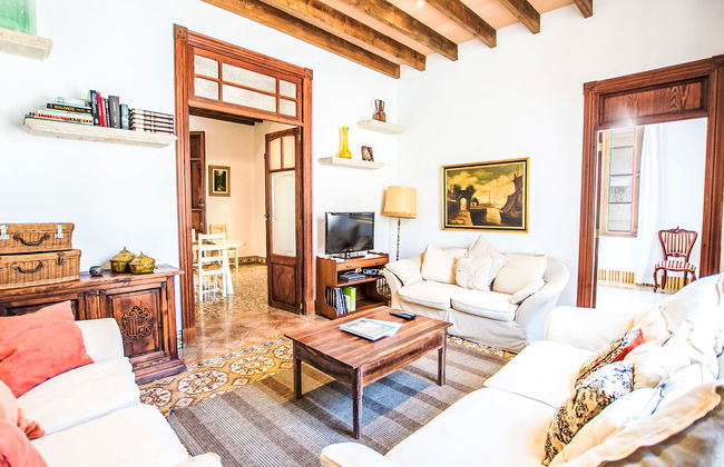 5 bedroom House in Maria de la Salut with private pool and garden - Photo 5