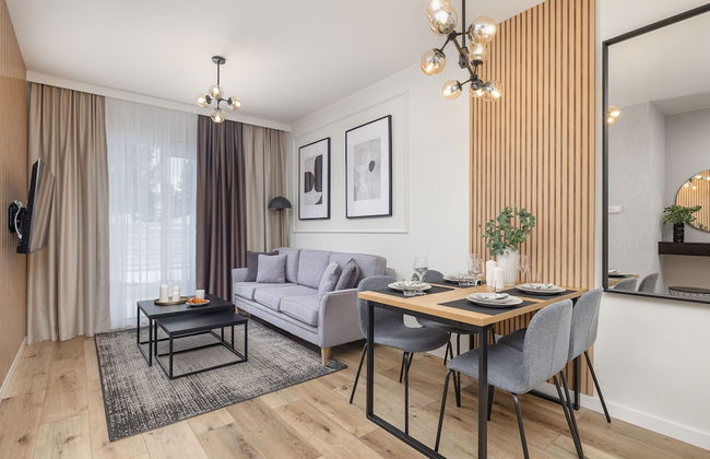 Coast Apartment With Terrace by Renters - Photo 24