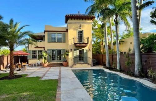 Casa Delfino - Savor Old World Charm with a Lush Poolside Retreat - Foto 1